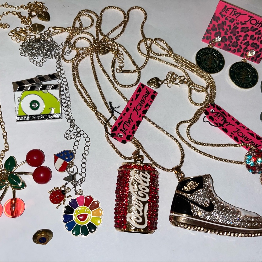 Jewelry lot